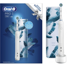 Oral-B Pro CrossAction White Toothbrush + White Case